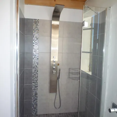 Sublime Sud Ardeche 4 Adultes Et 4 Enfants Vakantiehuis *